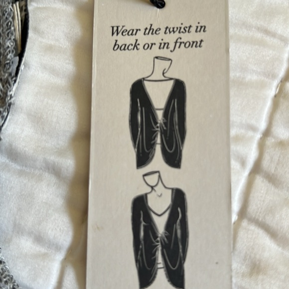 Top - Picture 3 of 5